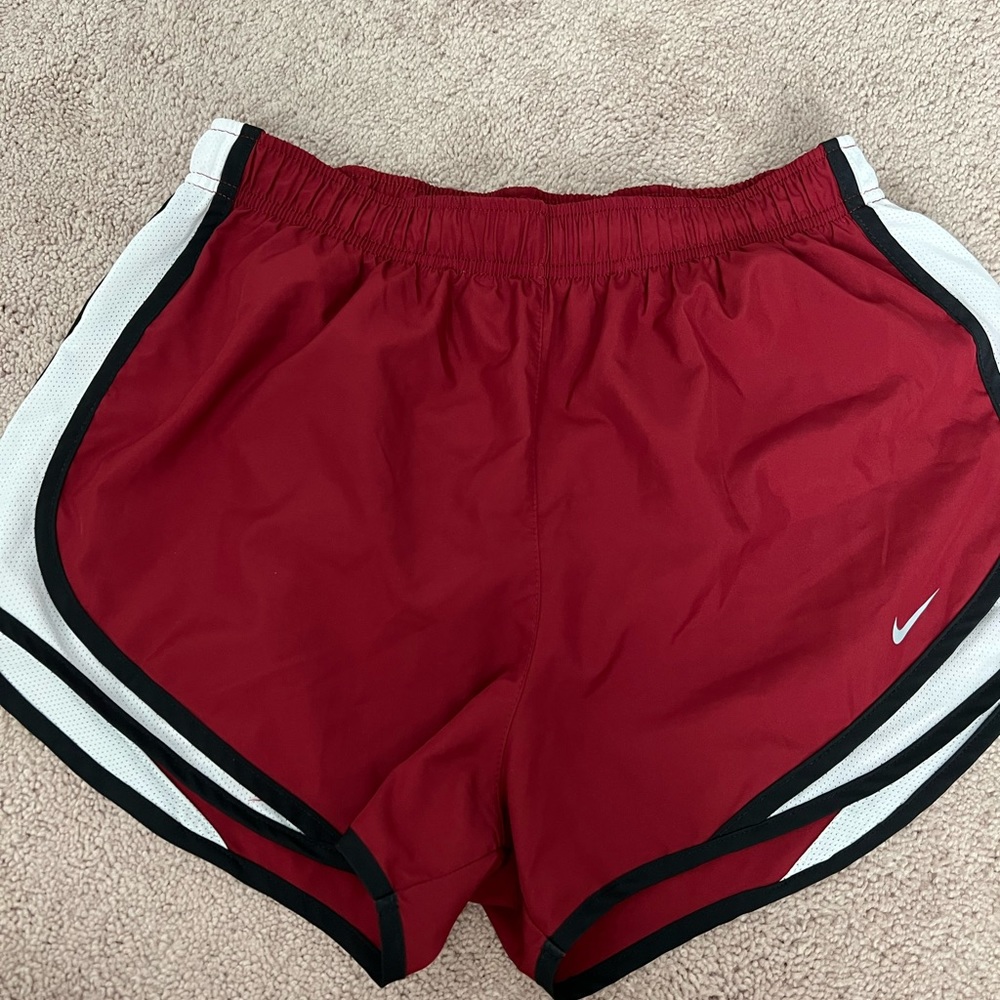 Nike/BurgundyMaroon/Large